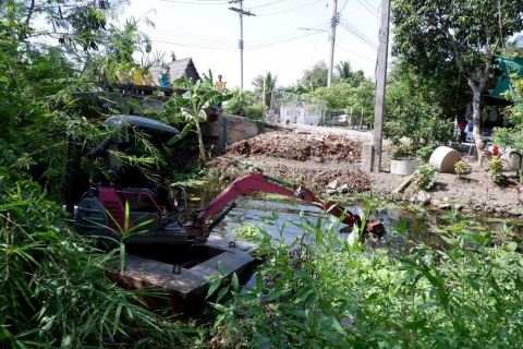 ไฟล์แนบ กปภ.สาขาสมุทรสงคราม จัดกิจกรรมโครงการ กปภ.รักษ์ชุมชน คลองสวย น้ำใส ขุดลอกแหล่งน้ำกำจัดวัชพืช ประจำปี 2562 
