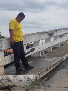 ไฟล์แนบ กปภ.สาขาสมุทรสงคราม ลงพื้นที่แก้ไขปัญหาน้ำประปาไหลอ่อน-ไม่ไหลพื้นที่ปลายท่อ 