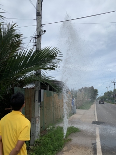 ไฟล์แนบ กปภ.สาขาสมุทรสงคราม ลงพื้นที่แก้ไขปัญหาน้ำประปาไหลอ่อน-ไม่ไหลพื้นที่ปลายท่อ 