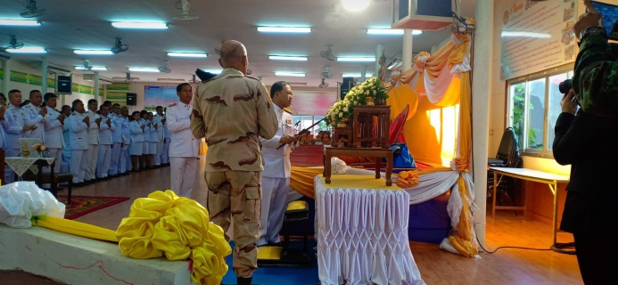 ไฟล์แนบ การประปาส่วนภูมิภาคสาขาท่าแซะ เข้าร่วมพิธีทำบุญตักบาตรถวายเป็นพระราชกุศล พิธีลงนามถวายพระพรชัยมงคลพระบาทสมเด็จพระเจ้าอยู่หัวประจำปีพุทธศักราช ๒๕๖๒ และ​พิธีถวายสัตย์ปฏิญาณเพื่อเป็นข้าราชการที่ดีและพลังของแผ่นดิน เนื่องในวันเฉลิมพระชนมพรรษาพระบาทสมเด็จพระเจ้าอยู่หัว  ประจำปีพุทธศักราช ๒๕๖๒ 