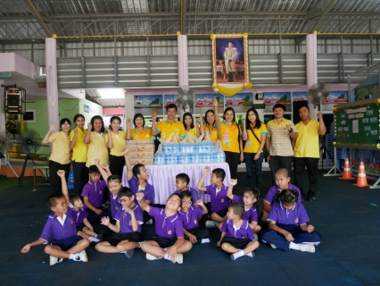 ไฟล์แนบ การประปาส่วนภูมิภาคสาขากระบี่ มอบน้ำดื่มบรรจุขวดตราสัญลักษณ์ กปภ. และผลิตภัณฑ์นมกล่องยูเอสที แก่ศูนย์การศึกษาพิเศษจังหวัดกระบี่ เพื่อมอบแก่น้องๆที่มีความพิการและบกพร่องทางร่างกาย