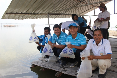 ไฟล์แนบ กปภ. สาขาหาดใหญ่ ร่วมกิจกรรม CSR  แจกน้ำดื่ม กปภ. ปลูกป่าชายเลน ปล่อยพันธุ์ปู 