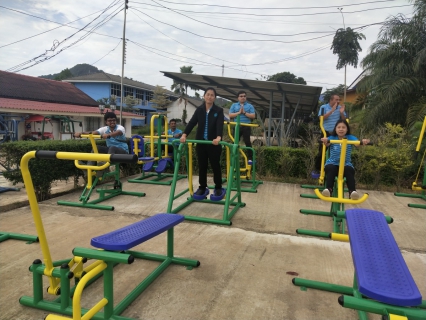 ไฟล์แนบ การประปาส่วนภูมิภาคสาขาอ่าวลึก ร่วมส่งมอบเครื่องออกกำลังกาย แก่เทศบาลตำบลปลายพระยา อ.ปลายพระยา จ.กระบี่ ในโครงการ กปภ.รักษ์ชุมชน 2562