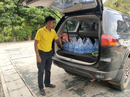 ไฟล์แนบ การประปาส่วนภูมิภาคสาขาอ่าวลึก มอบน้ำดื่มบรรจุขวดตราสัญลักษณ์ กปภ. จำนวน 756 ขวด เพื่อใช้ในกิจกรรม จิตอาสา เราทำความดี ด้วยหัวใจ 