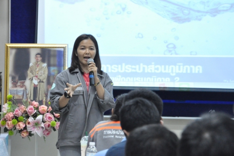 ไฟล์แนบ ผู้อำนวยการกองระบบจำหน่าย มอบใบประกาศแก่ผู้เข้ารับการฝึกอบรมในหลักสูตร การควบคุมน้ำสูญเสียขั้นพื้นฐาน 