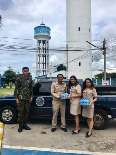 ไฟล์แนบ กปภ.สาขาพนมทวน ร่วมสนับสนุนน้ำดื่มบรรจุขวด ให้กับกำลังพลที่ลงพื้นที่ช่วยเหลือชาวบ้าน