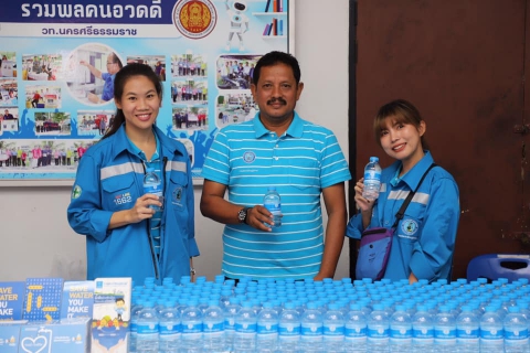 ไฟล์แนบ กปภ.ข.4 ร่วมกับ กปภ.สาขานครศรีธรรมราช บริการน้ำดื่ม "กิจกรรมสถานีประชาชนสัญจร"