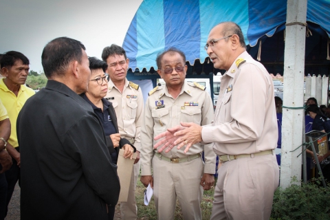 ไฟล์แนบ การประปาส่วนภูมิภาคเขต 2 ร่วมกับ การประปาส่วนภูมิภาคสาขาด่านขุนทด ให้การต้อนรับ รัฐมนตรีช่วยว่าการกระทรวงมหาดไทย ในโอกาสลงพื้นที่ตรวจเยี่ยมสถานการณ์ภัยแล้ง บริเวณอ่างเก็บน้ำลำเชียงไกรตอนบน บ้านสระพัง อ.ด่านขุนทด
