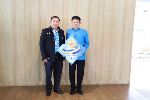 ไฟล์แนบ กปภ.สาขาพังงา เข้ารับมอบโล่ และตรารับรองมาตรฐานศูนย์ราชการสะดวก (GECC) ประจำปี 2562