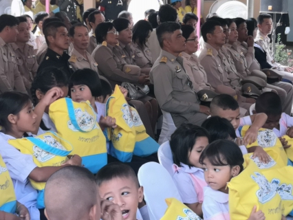 ไฟล์แนบ การประปาส่วนภูมิภาคสาขาชุมพรร่วมสนับสนุนน้ำดื่มบรรจุขวดตราสัญลักษณ์ กปภ.ในกิจกรรมอัญเชิญของพระราชทานมอบให้แก่เด็กนักเรียน