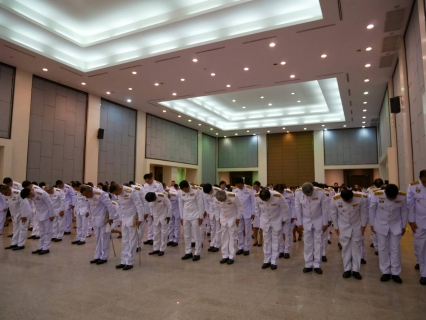 ไฟล์แนบ การประปาส่วนภูมิภาคสาขากระบี่ ร่วมพิธีทำบุญตักบาตรและถวายพวงมาลา น้อมรำลึกในพระมหากรุณาธิคุณพระบาทสมเด็จพระบรมชนกาธิเบศร มหาภูมิพลอดุลยเดชมหาราช บรมนาถบพิตร เนื่องในวันคล้ายวันสวรรคต
