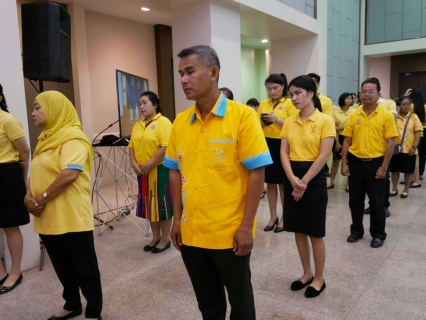 ไฟล์แนบ การประปาส่วนภูมิภาคสาขากระบี่ ร่วมพิธีทำบุญตักบาตรและถวายพวงมาลา น้อมรำลึกในพระมหากรุณาธิคุณพระบาทสมเด็จพระบรมชนกาธิเบศร มหาภูมิพลอดุลยเดชมหาราช บรมนาถบพิตร เนื่องในวันคล้ายวันสวรรคต