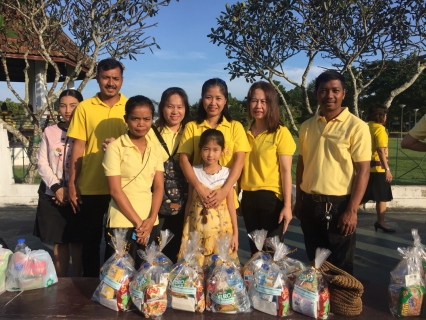 ไฟล์แนบ การประปาส่วนภูมิภาคสาขาทุ่งสง ร่วมพิธีทำบุญตักบาตรและถวายพวงมาลา น้อมรำลึกในพระมหากรุณาธิคุณพระบาทสมเด็จพระบรมชนกาธิเบศร มหาภูมิพลอดุลยเดชมหาราช บรมนาถบพิตร เนื่องในวันคล้ายวันสวรรคต 