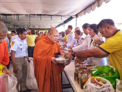 ไฟล์แนบ กปภ.สาขาไชยา เข้าร่วมพิธีทำบุญตักบาตร พระสงฆ์ และถวายพวงมาลา เพื่อบำเพ็ญกุศลและน้อมรำลึกเนื่องในวันคล้ายวันสวรรคต พระบาทสมเด็จพระบรมชนกาธิเบศร มหาภูมิพลอดุลยเดชมหาราช บรมนาถบพิตร 