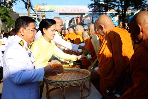 ไฟล์แนบ การประปาส่วนภูมิภาคสาขาชุมพร ร่วมกิจกรรมเนื่องในวันคล้ายวันสวรรคตพระบาทสมเด็จพระปรมินทรมหาภูมิพลอดุลยเดช บรมนาถบพิตร 13 ตุลาคม 2562