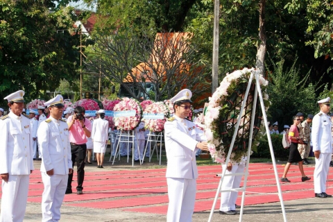 ไฟล์แนบ การประปาส่วนภูมิภาคสาขาน่าน โดยนายเรืองเดช ริกากรณ์ ผู้จัดการการประปาส่วนภูมิภาคสาขาน่าน มอบหมายให้นายผดุง เชียงหนุ้น หัวหน้างาน 8 งานอำนวยการ และพนักงาน ในสังกัดงาน เข้าร่วมพิธีวางพวงมาลาและถวายบังคม
