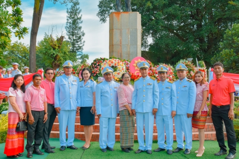 ไฟล์แนบ นายอดิศักดิ์ มรรคาเขตต์ ผู้จัดการประปาส่วนภูมิภาคสาขาสุไหง โก-ลก พร้อมผู้บริหารและพนักงาน เข้าร่วมพิธีวางพวงมาลาและพิธีถวายบังคม เนื่องในวันคล้ายวันสวรรคตพระบาทสมเด็จพระจุลจอมเกล้าเจ้าอยู่หัว