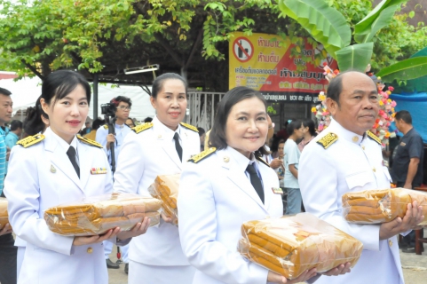 ไฟล์แนบ การประปาส่วนภูมิภาคเขต 6 นำโดย นายจักรพงศ์ คำจันทร์ ผู้อำนวยการฯ พร้อม นายยุทธศักดิ์ แพงเพ็ง ผู้ช่วยฯ นำทีมผู้บริหาร และพนักงานในสังกัด ร่วมงานพิธีสมโภชผ้าพระกฐินพระราชทาน ในวันศุกร์ที่ 1 พฤศจิกายน 2562 และประกอบพิธีถวายผ้าพระกฐินพระราชทาน ในวันเสาร์ที่ 2 พฤศจิกายน 2562  ณ วัดสว่างอารมณ์ ต.เมืองสวรรคโลก อ.สวรรคโลก จ.สุโขทัย 