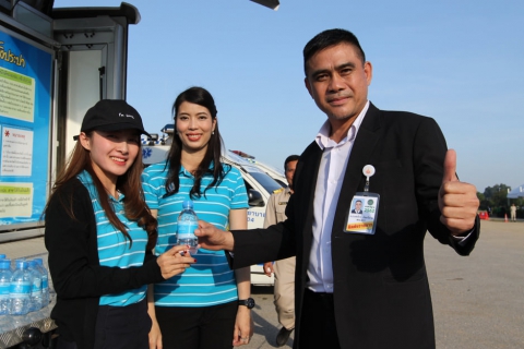ไฟล์แนบ กปภ.สาขากาญจนบุรี  ร่วมต้อนรับ นายกรัฐมนตรีและคณะ ในพิธีมอบบ้าน ๖๐ หลัง ภายใต้โครงการแก้ไขปัญหาความเดือดร้อนผู้ได้รับผลกระทบที่อยู่อาศัยบริวณริมแม่น้ำแควใหญ่