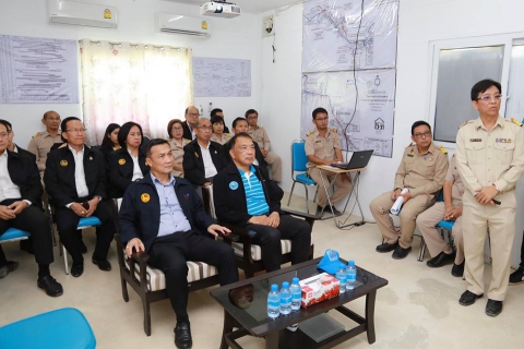 ไฟล์แนบ มท.3 ลงพื้นที่ตรวจราชการในพื้นที่จังหวัดกาญจนบุรี พร้อมตรวจเยี่ยมภารกิจการประปาส่วนภูมิภาค วันนี้ (วันจันทร์ที่ 11 พฤศจิกายน 2562)