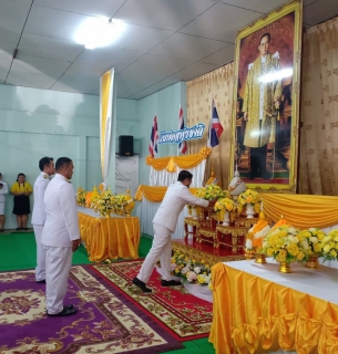 ไฟล์แนบ การประปาส่วนภูมิภาค สาขาตะกั่วป่า ร่วมทำบุญตักบาตร เเละถวายพานพุ่ม เนื่องในวันชาติเเละ วันพ่อเเห่งชาติ 5 ธันวาคม 2562 
