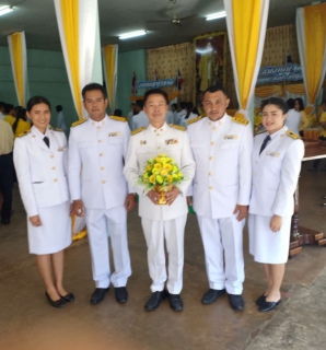 ไฟล์แนบ การประปาส่วนภูมิภาค สาขาตะกั่วป่า ร่วมทำบุญตักบาตร เเละถวายพานพุ่ม เนื่องในวันชาติเเละ วันพ่อเเห่งชาติ 5 ธันวาคม 2562 