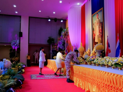 ไฟล์แนบ การประปาส่วนภูมิภาคสาขากระบี่ ร่วมพิธีถวายพานพุ่มดอกไม้และถวายบังคม เนื่องในวันคล้ายวันพระบรมราชสมภพของ พระบาทสมเด็จพระบรมชนกาธิเบศร มหาภูมิพลอดุลยเดชมหาราช บรมนาถบพิตร วันชาติ และวันพ่อแห่งชาติ