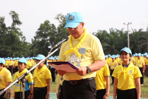 ไฟล์แนบ การประปาส่วนภูมิภาคสาขาชุมพร ร่วมพิธีรวมพลังจิตอาสาวันชาติไทย เนื่องในวันคล้ายวันพระบรมราชสมภพ พระบาทสมเด็จพระบรมชนกาธิเบศร มหาภูมิพลอดุลยเดชมหาราช บรมนาถบพิตร