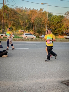 ไฟล์แนบ กปภ.สาขาตราดร่วมสนับสนุนน้ำดื่มตราสัญลักษณ์กปภ.ในโครงการสานพลังท้องถิ่นไทย ถวายพ่อของแผ่นดิน เดิน  วิ่ง มินิฮาล์ฟ มาราธอนเฉลิมพระเกียรติ 