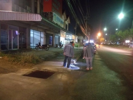 ไฟล์แนบ การประปาส่วนภูมิภาคสาขากระบี่ ดำเนินงานตามแผนบริหารจัดการน้ำสูญเสีย เดินหน้าลงพื้นที่ ถนนกระบี่ ถึงถนนวัชระ ตำบลปากน้ำ อำเภอเมืองกระบี่ เดินเท้าหาท่อแตกรั่ว เพื่อลดการเกิดน้ำสูญเสีย 