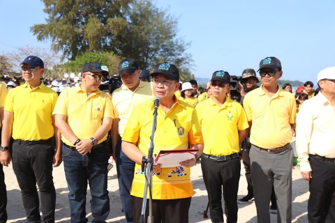 ไฟล์แนบ การประปาส่วนภูมิภาคสาขาชุมพร ร่วมกิจกรรมร่วมกับจังหวัดชุมพรและรัฐมนตรีว่าการกระทรวงการท่องเที่ยวและกีฬา ในกิจกรรมทำความสะอาดชายหาด ชุมพร All for Green ชุมพรร่วมใจ เที่ยวไทยยั่งยืน