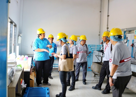 ไฟล์แนบ กปภ.สาขาปทุมธานี ให้การต้อนรับคณะเจ้าหน้าที่ บริษัท ไทยน้ำทิพย์ จำกัด ในการเข้าเยี่ยมชมระบบผลิตน้ำประปา
