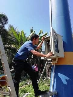 ไฟล์แนบ การประปาส่วนภูมิภาคสาขาท่าแซะ ลงพื้นที่ตรวจสอบระบบประปาให้กับทางโรงเรียนชุมชนมาบอำมฤต ตำบลดอนยาง อำเภอปะทิว จังหวัดชุมพร