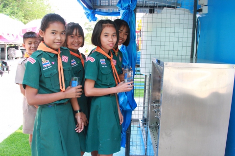 ไฟล์แนบ กปภ. สนับสนุนตู้น้ำดื่มสะอาด เติมน้ำใสให้ชีวิตน้อง