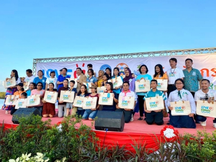 ไฟล์แนบ การประปาส่วนภูมิภาคสาขากระบี่ ร่วมกิจกรรม Love Krabi สู่ krabi goes green ลดงดถุงพลาสติก มอบถุงผ้า เนื่องวันแห่งความรัก พร้อมออกหน่วยบริการน้ำดื่มบรรจุขวดตราสัญลักษณ์ กปภ.เพื่อสนับสนุนกิจกรรมดังกล่าว