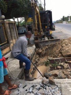 ไฟล์แนบ ประกาศหยุดจ่ายน้ำ ซ่อมท่อประปาขนาด  160 มม. บริเวณหน้าร้านวีระเซอร์วิส ตรงข้ามปั้มแก๊ส LPG  ต.ร่อนพิบูลย์ อ.ร่อนพิบูลย์ จ.นครศรีธรรมราช 