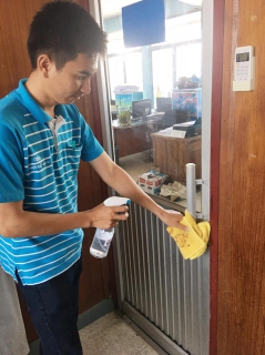 ไฟล์แนบ กปภ.สาขาระนอง จัดกิจกรรม Big Cleaning Day ทำความสะอาดภายในอาคารสำนักงาน ตามมาตรการป้องกัน COVID-19