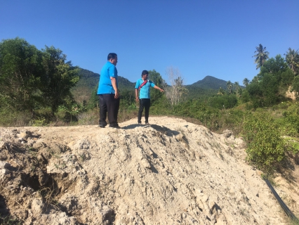 ไฟล์แนบ นายสมพงษ์  ณ นคร ผู้จัดการการประปาส่วนภูมิภาคสาขาเกาะพะงัน  พร้อมด้วยหัวหน้างานผลิต ลงพื้นที่ติดตามสถานการณ์น้ำดิบบริเวณ          ขุมเหมืองเหรียญชัย (แหล่งน้ำสำรอง) เพื่อประเมินปริมาณน้ำดิบที่ใช้ในการผลิตน้ำประปา ของโรงกรองน้ำเขาชักธง