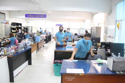 ไฟล์แนบ กปภ.ข.๘  Big cleaning Day ทำความสะอาดโต๊ะทำงาน และเช็ด น้ำยาฆ่าเชื้อเพื่อป้องกันการแพร่ระบาดของเชื้อไวรัสโคโรน่า 2019