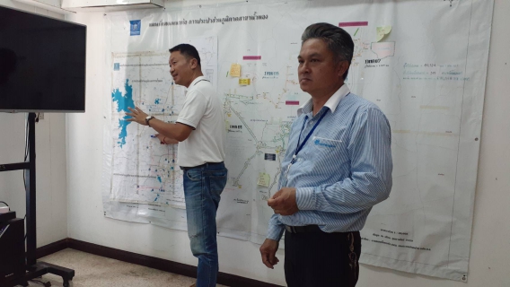 ไฟล์แนบ รองผู้ว่าการ (ปฏิบัติการ 2) ลงพื้นที่ตรวจสอบการแก้ไขปัญหาน้ำประปาขุ่น ในพื้นที่กปภ.สาขาน้ำพอง และสาขากระนวน พร้อมแนะมาตรการแก้ไขปัญหาทั้งด้านคุณภาพ และปริมาณน้ำประปาให้เพียงพอต่อความต้องการของประชาชน