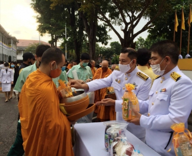 ไฟล์แนบ กปภ.สาขาภูเก็ต เข้าร่วมพิธีทำบุญตักบาตรข้าวสารอาหารแห้งพระสงฆ์ เนื่องในโอกาสวันเฉลิมพระชนมพรรษา พระบาทสมเด็จพระวชิรเกล้าเจ้าอยู่หัว ประจำปีพุทธศักราช 2563 