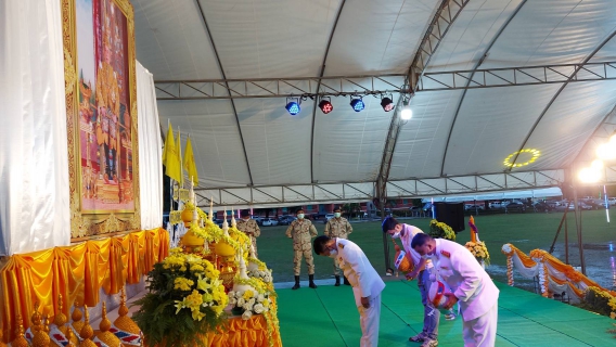 ไฟล์แนบ ผู้จัดการการประปาส่วนภูมิภาคสาขาตะกั่วป่า จ.ส.ต.สุเทพ  ลี้ยุทธานนท์ พร้อมด้วยพนักงานในสังกัด ร่วมกิจกรรมเฉลิมพระเกียรติพระบาทสมเด็จพระเจ้าอยู่หัว เนื่องในโอกาสวันเฉลิมพระชนมพรรษา