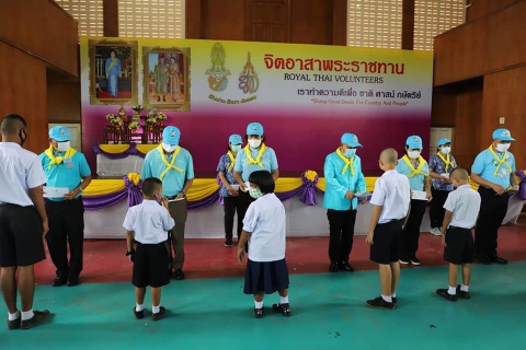ไฟล์แนบ กปภ.สาขาภูเก็ต เข้าร่วมกิจกรรมจิตอาสา "วันแม่แห่งชาติ 12 สิงหาคม 2563 รักเอยรักลูก"