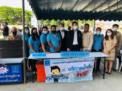 ไฟล์แนบ กปภ.สาขาปากน้ำประแสร์ ให้การต้อนรับคณะนายกรัฐมนตรี และสนับสนุนน้ำดื่มบรรจุขวดตราสัญลักษณ์ กปภ. ณ ตลาดสินค้าครบวงจร เทศบาลบ้านเพ