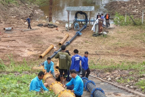 ไฟล์แนบ ผู้ว่าราชการจังหวัดชัยภูมิ และคณะ ลงพื้นที่ติดตามโครงการสูบน้ำกักเก็บเพื่อใช้สำรองช่วงฤดูแล้ง ในพื้นที่ กปภ.สาขาแก้วคร้อ จ.ชัยภูมิ