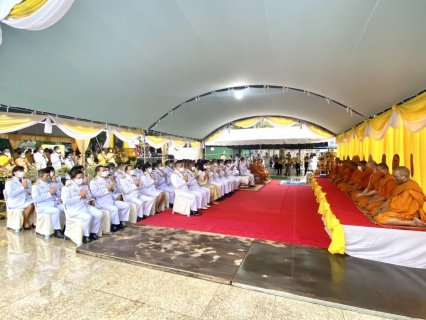 ไฟล์แนบ การประปาส่วนภูมิภาคสาขากระบี่ ร่วมพิธีทำบุญตักบาตรและถวายพวงมาลา น้อมรำลึกในพระมหากรุณาธิคุณพระบาทสมเด็จพระบรมชนกาธิเบศร มหาภูมิพลอดุลยเดชมหาราช บรมนาถบพิตร เนื่องในวันคล้ายวันสวรรคต 13 ตุลาคม 2563