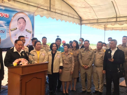 ไฟล์แนบ กปภ.ข.3 และ กปภ.สาขาสมุทรสงคราม ให้การต้อนรับรองนายกรัฐมนตรีลงพื้นที่สมุทรสงครามวางแผนพัฒนาแก้มลิงทุ่งหินเพิ่มแหล่งน้ำอุปโภคบริโภคช่วยเหลือประชาชน