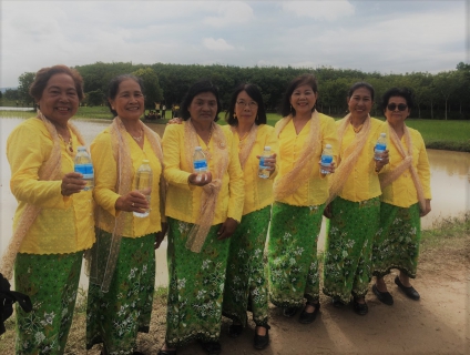 ไฟล์แนบ การประปาส่วนภูมิภาค สาขานาทวี มอบน้ำดื่มบรรจุขวดตราสัญลักษณ์ ในกิจกรรมโครงการ พลิกนาร้าง เป็นนารักษ์ ปีที่ 3