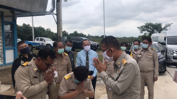 ไฟล์แนบ การประปาส่วนภูมิภาคสาขาคลองหลวง ให้การต้อนรับ นายชัยวัฒน์ ชื่นโกสุม ผู้ว่าราชการจังหวัดปทุมธานี  เดินทางมาตรวจเยี่ยมการประปาส่วนภูมิภาคในพื้นที่จังหวัดปทุมธานี ตามโครงการ ขับเคลื่อนไทยไปด้วยกัน จังหวัดปทุมธานี