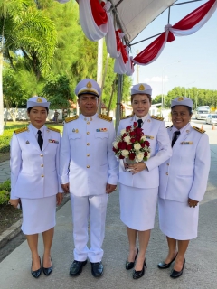ไฟล์แนบ กปภ.สาขาภูเก็ต เข้าร่วมพิธีวางพานพุ่ม ณ พระราชานุสาวรีย์สมเด็จพระศรีนครินทราบรมราชชนนี เนื่องในวันคล้ายวันพระราชสมภพครบ 120 ปี 